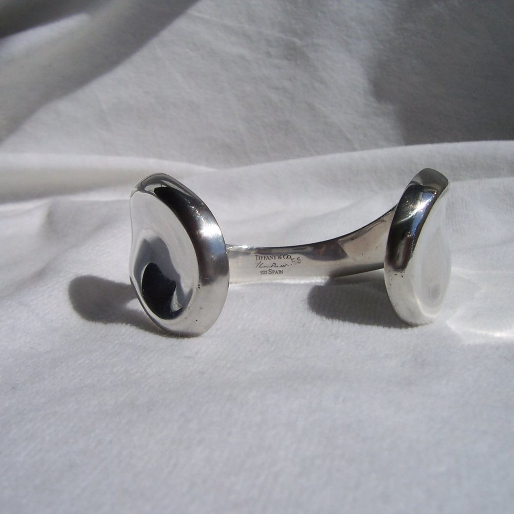 Tiffany & Co.  Elsa Peretti Sterling Silver "Thumbprint" Collection Cuff - Picture 5 of 7